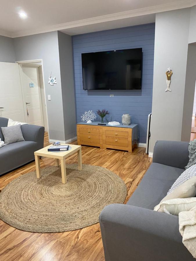 The Hutt On Mandurah Marina Apartman Kültér fotó