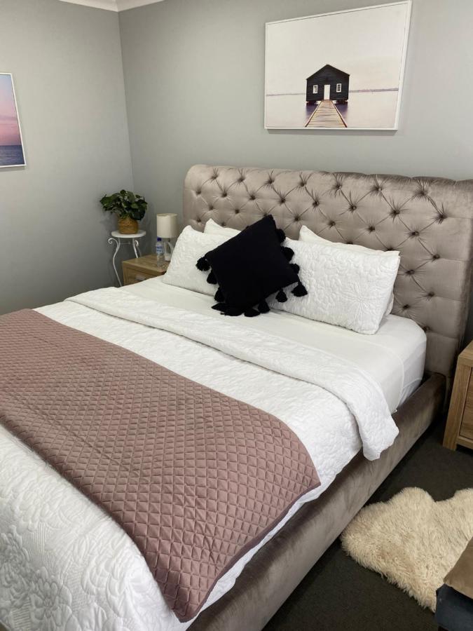 The Hutt On Mandurah Marina Apartman Kültér fotó